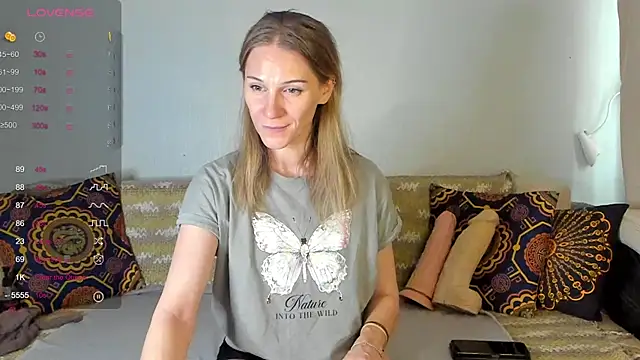 Amalia Mio online show from 10-29-25, 08:02