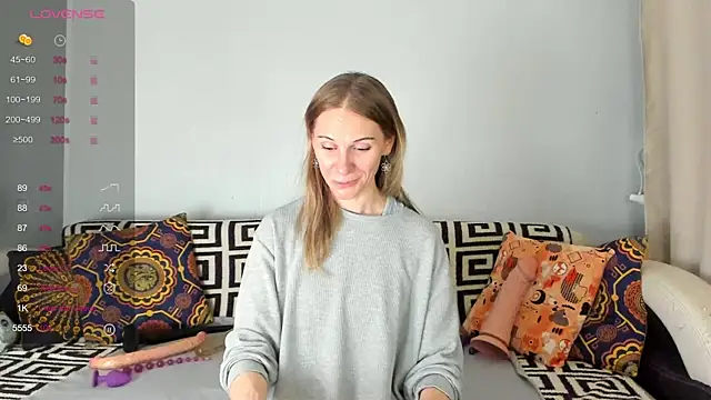 Amalia Mio online show from 12-19-25, 11:12