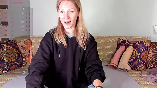 Amalia Mio online show from 10-30-25, 08:12