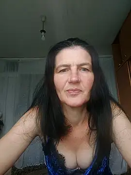 Snapshot of JudyDawn chatting on 10-20-25, 05:31 JudyDawn online show from 10-20-25, 05:31