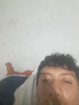 Elkiler72027 online show from 10-09-25, 12:11