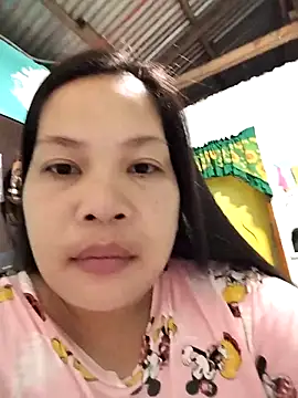 Snapshot of shyhotpinay_32 chatting on 10-16-25, 09:12 shyhotpinay 32 online show from 10-16-25, 09:12