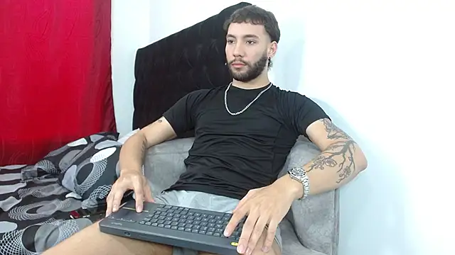 angel kyrozz online show from 10-23-25, 07:23