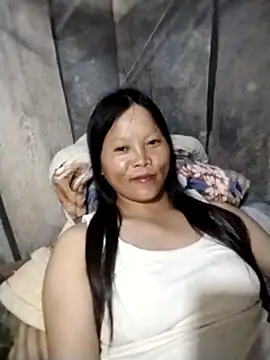 Snapshot of sumaybae chatting on 05-15-26, 05:33 sumaybae online show from 05-15-26, 05:33