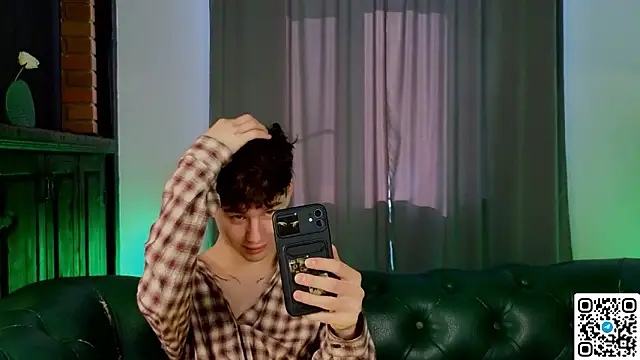 Cute Mike online show from 03-17-26, 03:42