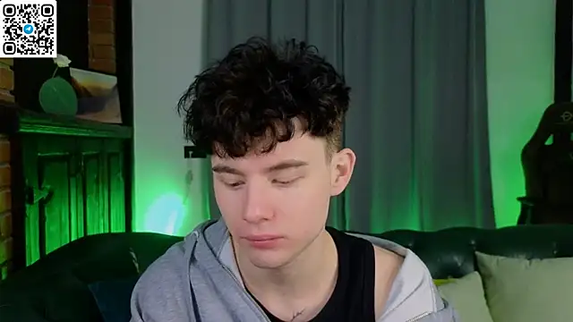 Snapshot of Cute_Mike chatting on 02-28-26, 12:27 Cute Mike online show from 02-28-26, 12:27