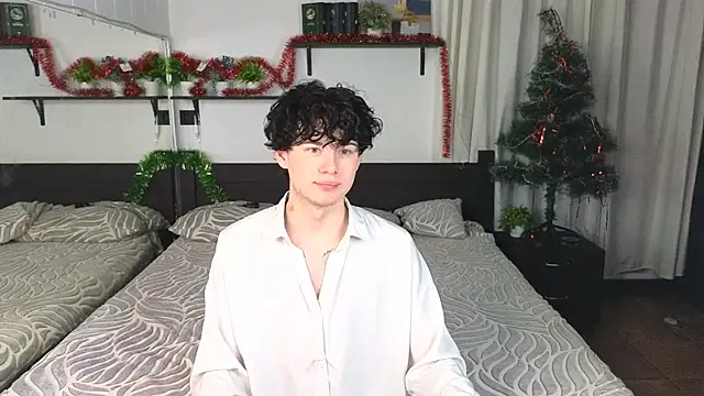 Cute Mike online show from 01-11-26, 01:07