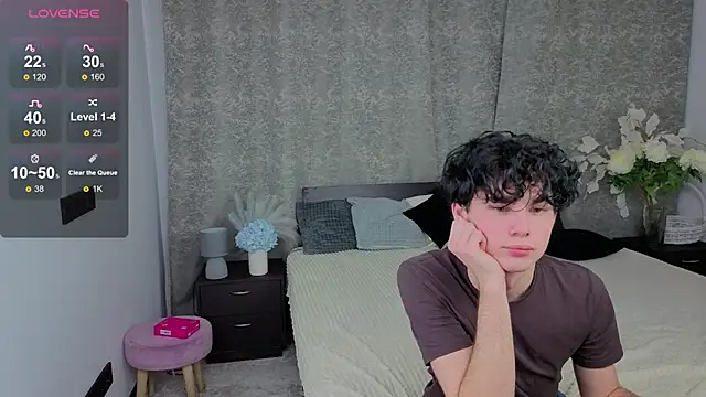 Cute Mike online show from 12-03-25, 07:46