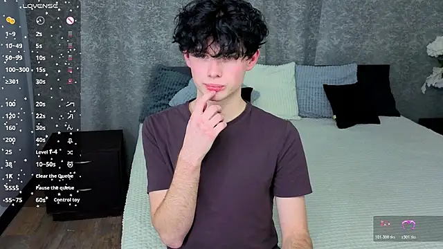 Cute Mike online show from 11-11-25, 07:52