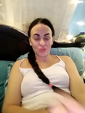 Stefaniyaxq online show from 10-13-25, 08:43