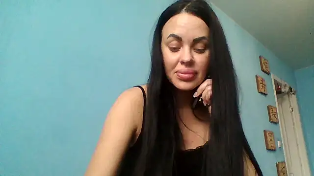 Stefaniyaxq online show from 10-04-25, 12:17