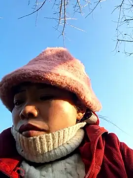 miomio-12 online show from 11-27-25, 12:44