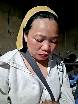 miomio-12 online show from 12-21-25, 12:18