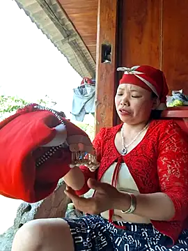 miomio-12 online show from 04-08-26, 07:21