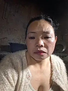 miomio-12 online show from 12-18-25, 01:15