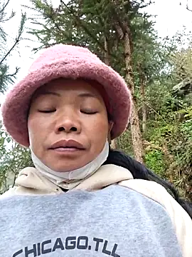 miomio-12 online show from 12-17-25, 12:37