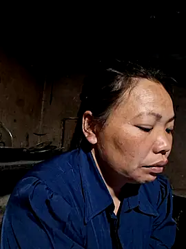 miomio-12 online show from 03-27-26, 02:29