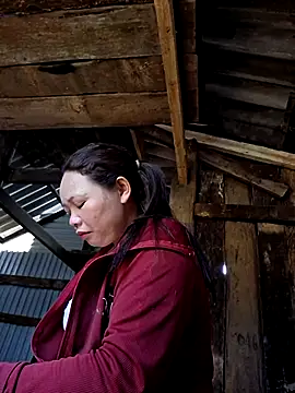 miomio-12 online show from 04-03-26, 12:50