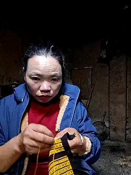 miomio-12 online show from 11-25-25, 12:27