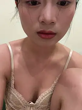qingzi1218 online show from 04-18-26, 08:49