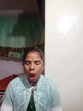 Pabitra cute online show from 11-09-25, 09:52