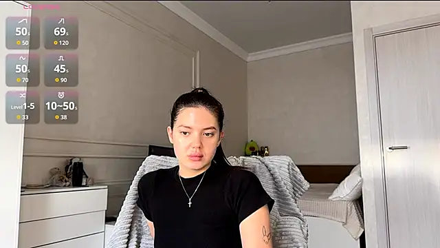 Snapshot of Furiablackmeow chatting on 10-16-25, 05:59 Furiablackmeow online show from 10-16-25, 05:59