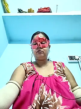 Snapshot of misti02 chatting on 10-16-25, 11:57 misti02 online show from 10-16-25, 11:57