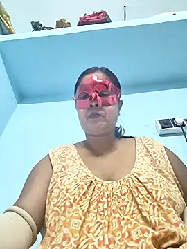 Snapshot of misti02 chatting on 10-11-25, 05:03 misti02 online show from 10-11-25, 05:03