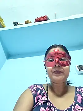 Snapshot of misti02 chatting on 10-18-25, 04:42 misti02 online show from 10-18-25, 04:42