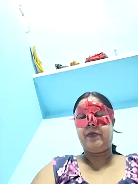Snapshot of misti02 chatting on 10-14-25, 05:35 misti02 online show from 10-14-25, 05:35