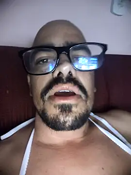 IncomingEssence478 online show from 12-20-25, 05:54