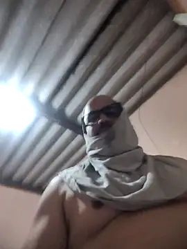 IncomingEssence478 online show from 04-08-26, 10:44