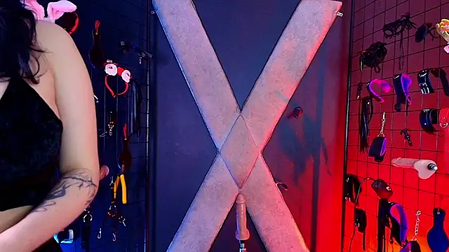 mranii queen bdsm  online show from 12-20-25, 04:37