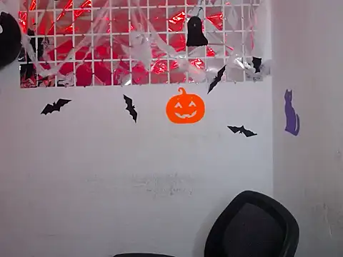 Gaby22d online show from 10-23-25, 05:11