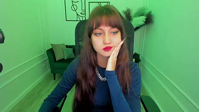 TiffanyYounge online show from 11-07-25, 12:42