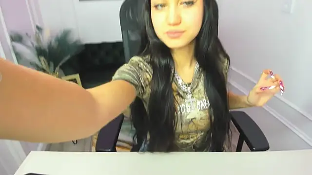 TiffanyYounge online show from 03-06-26, 03:18