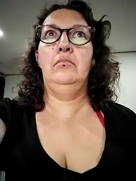 -saraqueen- online show from 10-17-25, 10:00