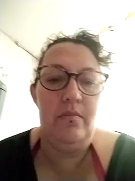 -saraqueen- online show from 11-04-25, 02:54