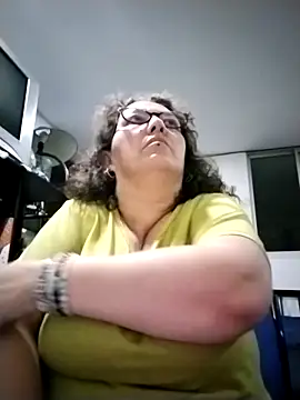 -saraqueen- online show from 11-09-25, 05:11