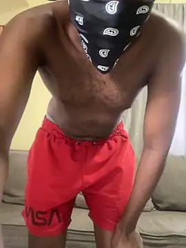 Snapshot of Bandana-Lad chatting on 10-05-25, 12:51 Bandana-Lad online show from 10-05-25, 12:51