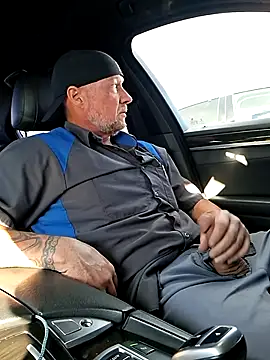 Snapshot of moonbeam37 chatting on 10-07-25, 09:27 moonbeam37 online show from 10-07-25, 09:27