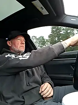 Snapshot of moonbeam37 chatting on 11-29-25, 02:50 moonbeam37 online show from 11-29-25, 02:50