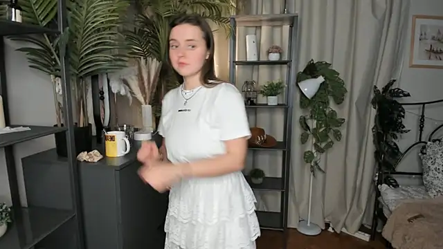 ThelmaJusto online show from 10-19-25, 02:42