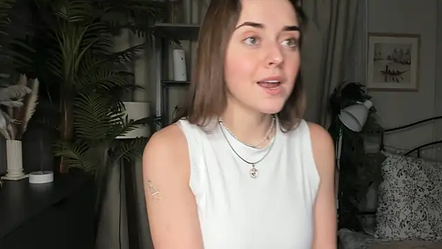 ThelmaJusto online show from 11-14-25, 03:48