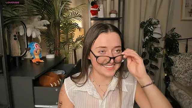 ThelmaJusto online show from 02-12-26, 03:23