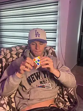 noah red online show from 10-06-25, 03:46