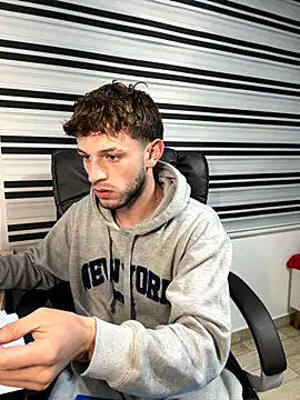 noah red online show from 10-22-25, 11:58