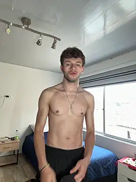 noah red online show from 10-12-25, 02:51