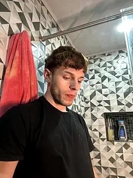 noah red online show from 10-12-25, 02:02