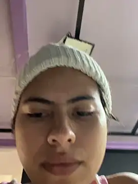 Eva Feller69 online show from 12-22-25, 06:52